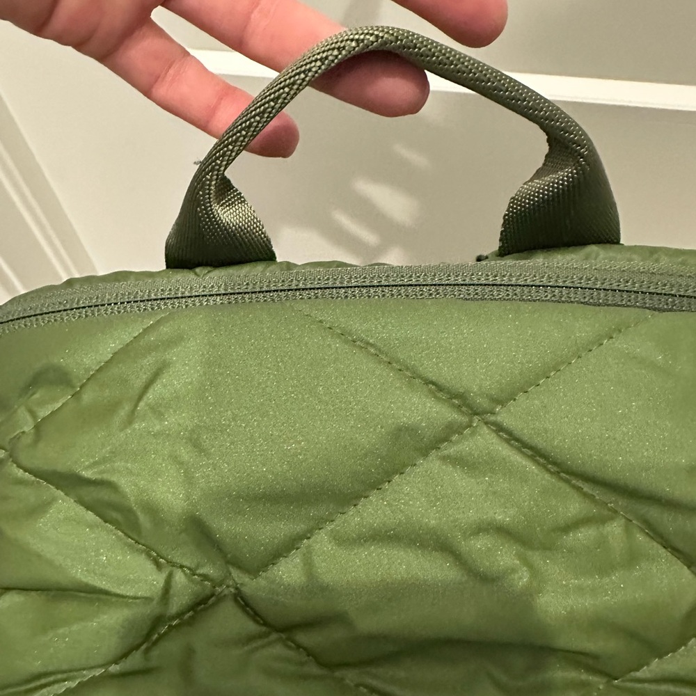 Vera Bradley Ultralight Essential Large Backpack NWT - Picture 8 of 11